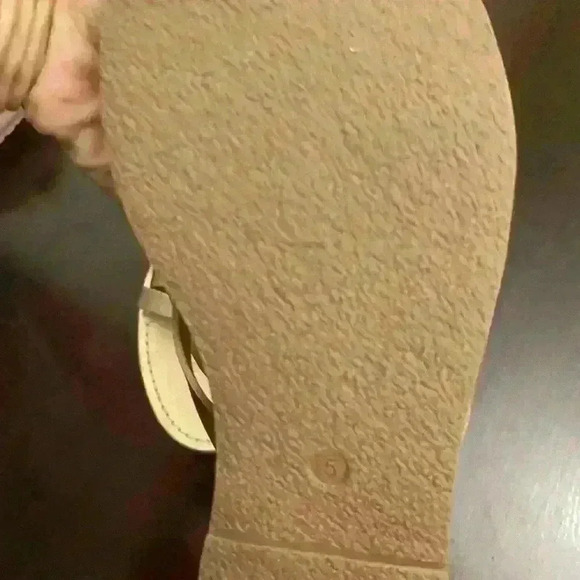 Madewell Boardwalk Skinny Sandals in Metallic Rose leather - Picture 4 of 13